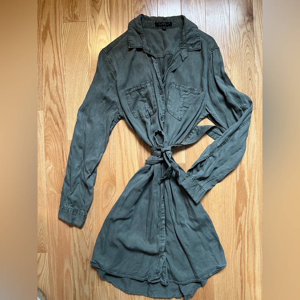 Green Button-Up Tie-Waist Dress
